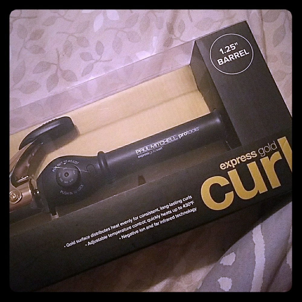 Paul Mitchell 1.25" curling iron